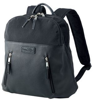 BELLUNA（ベルーナ）の「＜Ｓｏｉｔｔｏ　Ｍｅ＞中身が見やすい３層リュック（リュック）」｜ブラック