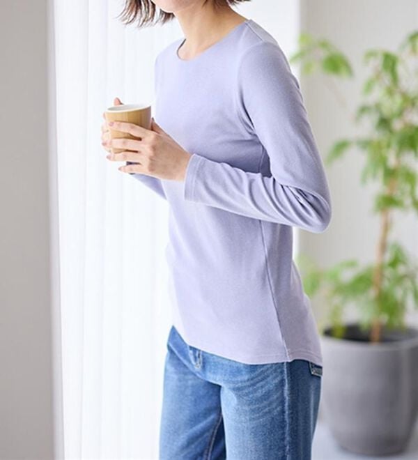 LAVIENNE（ラヴィエンヌ）の「【医師オススメ】綿１００％吸湿発熱あったかインナー　クルーネックインナー長袖（肌着・インナーウェア）」｜詳細画像