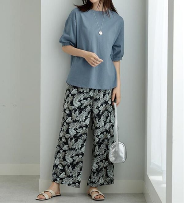 BELLUNA（ベルーナ）の「デザインリブ使いふんわり袖プルオーバー（カットソー）」｜詳細画像