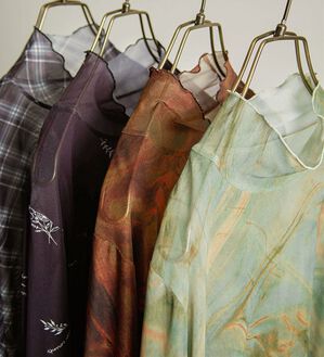 BELLUNA（ベルーナ）の「【重ね着インナー】シアー素材ハイネックインナープルオーバー（カットソー）」｜詳細画像