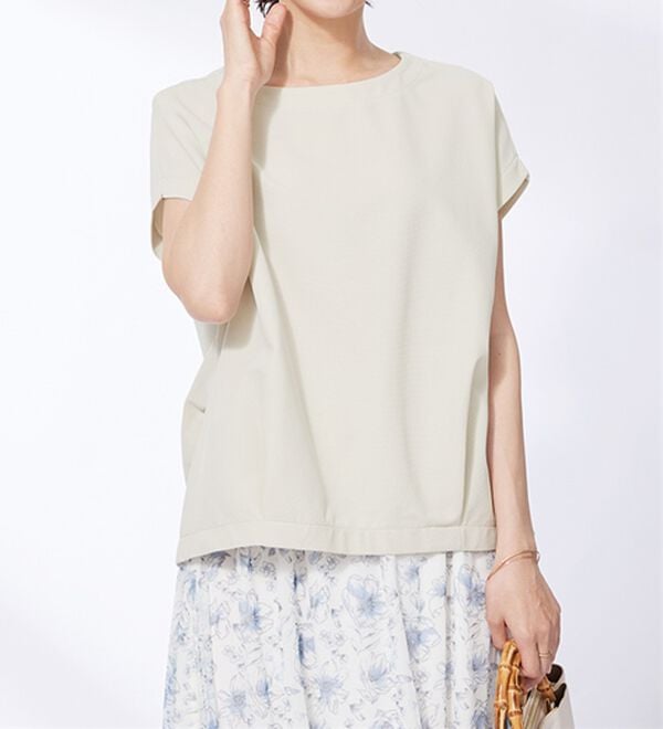 BELLUNA（ベルーナ）の「ミニワッフル素材裾タックプルオーバー（カットソー）」｜詳細画像