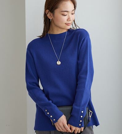 BELLUNA（ベルーナ）の「もちもち袖ボタンニットプルオーバー（ニット・セーター）」