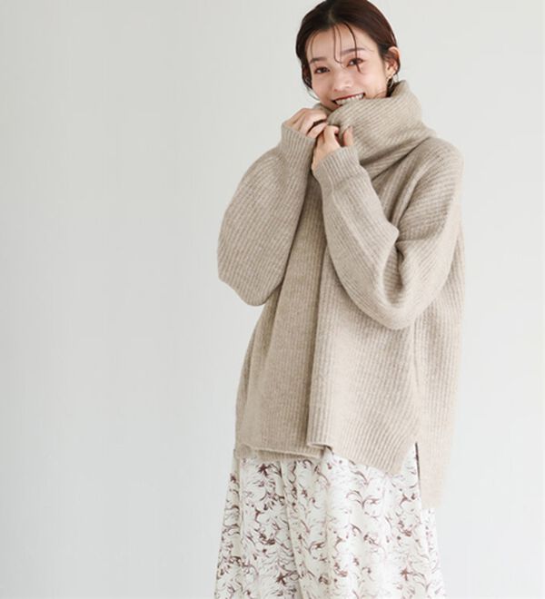 Pierrot（ピエロ）の「【洗濯機で洗える】ネックが選べるふんわりボリューム袖ニット（ニット・セーター）」｜詳細画像