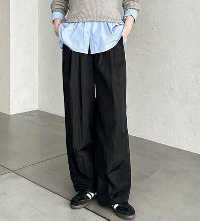 GeeRA（ジーラ）の「さらとろ素材が嬉しい！ダブルタックワイドパンツ（フルレングスパンツ）」