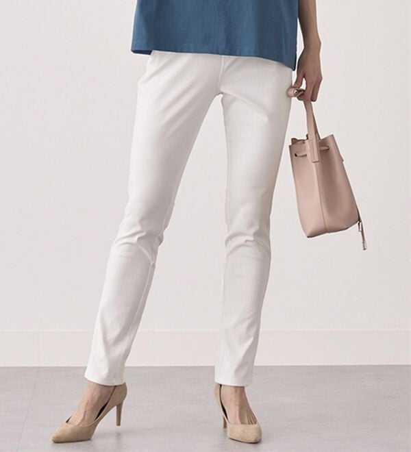 BELLUNA（ベルーナ）の「ヒンヤリニットデニムスキニーパンツ（フルレングスパンツ）」｜オフ白