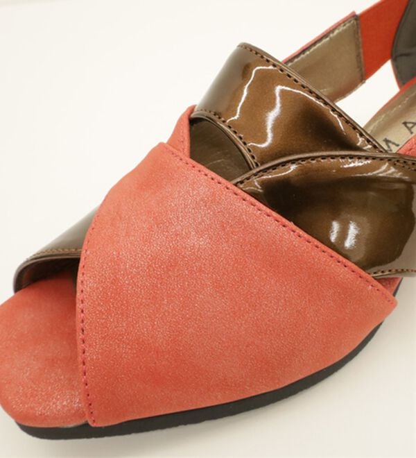 BELLUNA（ベルーナ）の「４Ｅパッチワークオープントゥパンプス（パンプス）」｜詳細画像