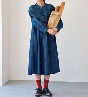 BELLUNA（ベルーナ）の「＜＆ｃｏｃｏｃｈｉ＞デニム素材チャイナボタンワンピース（シャツワンピース）」｜インディゴ