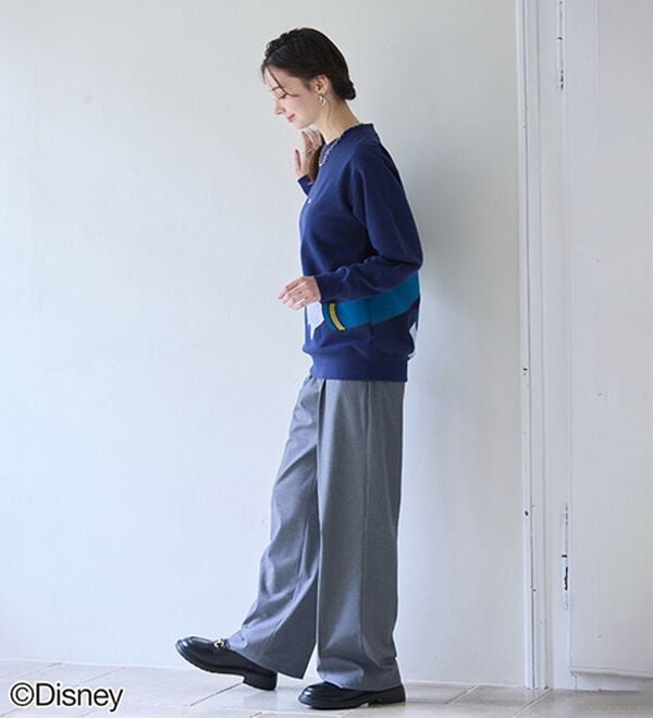 BELLUNA（ベルーナ）の「＜Ｄｉｓｎｅｙ＞【ドナルド＆デイジー】抱き着きプリント裏起毛トレーナー（カットソー）」｜詳細画像