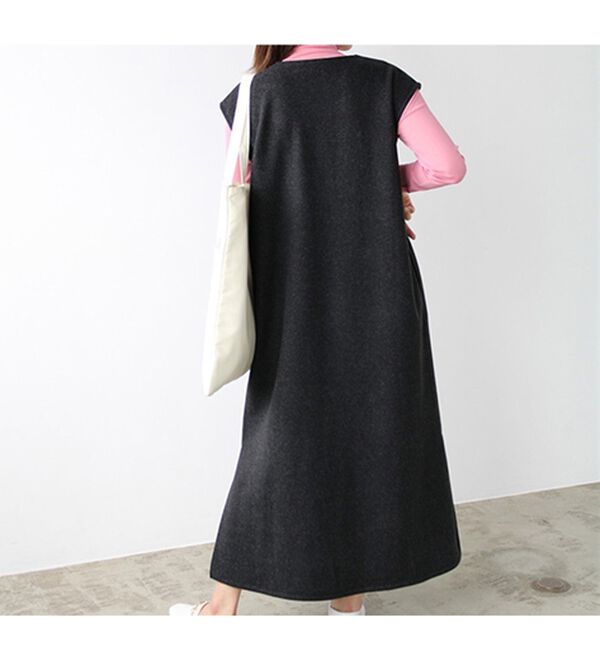 GeeRA（ジーラ）の「Ｖネックオーバーサイズジャンパースカート（ジャンパースカート）」｜詳細画像