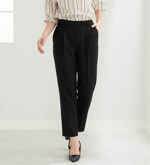 BELLUNA（ベルーナ）の「サマ見えＷウール調テーパードパンツ（テーパードパンツ）」｜黒