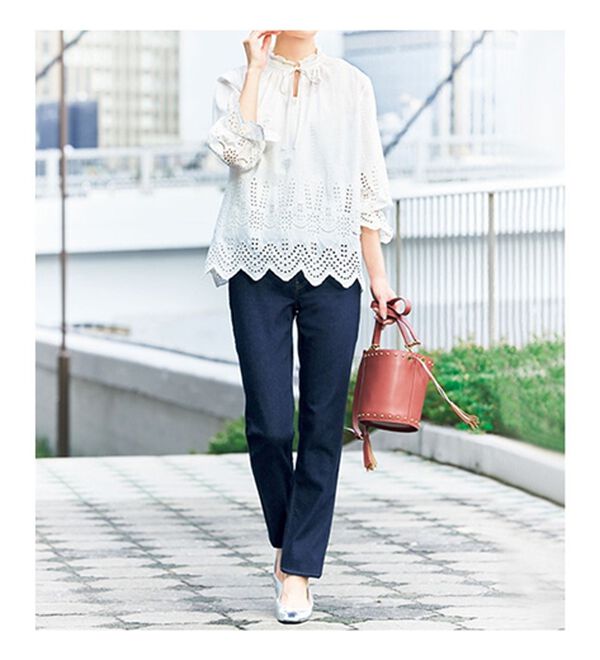 VINNO（ヴィノ）の「美のフィットストレートデニムパンツ（フルレングスパンツ）」｜詳細画像