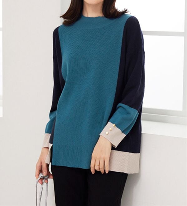 BELLUNA（ベルーナ）の「配色デザイン編地切替ニットプルオーバー（ニット・セーター）」｜ターコイズ系