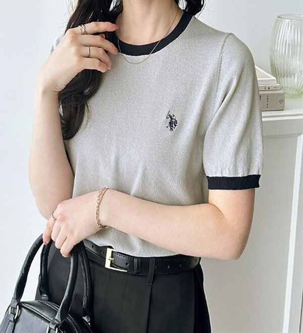 GeeRA（ジーラ）の「【ＵＳ．ＰＯＬＯ．ＡＳＳＮ】配色ニットプルオーバー（ニット・セーター）」｜グレー&times;ネイビー