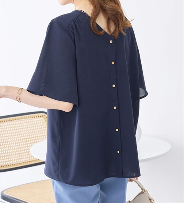 alotta（アロッタ）の「【接触冷感】ひんやり前後２ＷＡＹフレアー袖ブラウス（ブラウス）」｜詳細画像