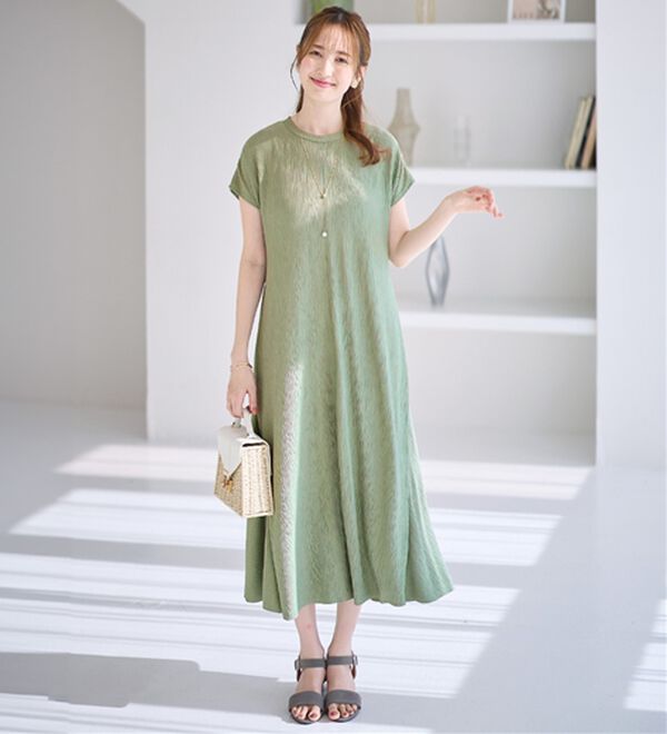 alotta（アロッタ）の「【４つの機能付】ひんやり楽ちん快適！フレアーワンピース（カットソーワンピース）」｜詳細画像