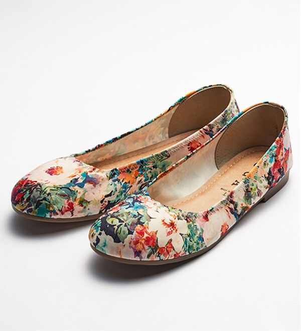 RANAN（ラナン）の「日本製カジュアルシューズ（フラットシューズ）」｜ブルー系花柄