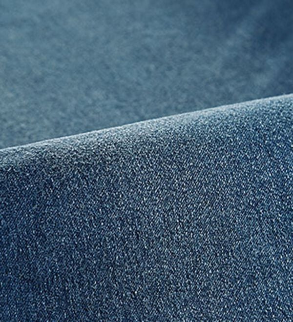 BELLUNA（ベルーナ）の「ふんわり裏起毛ストレッチデニムパンツ（フルレングスパンツ）」｜詳細画像