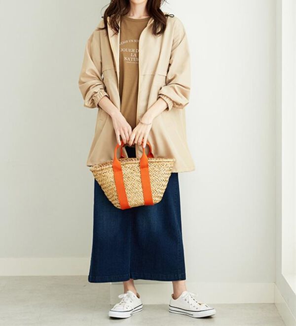 BELLUNA（ベルーナ）の「はっ水加工軽量パーカー（ポーチ付）（パーカー）」｜詳細画像