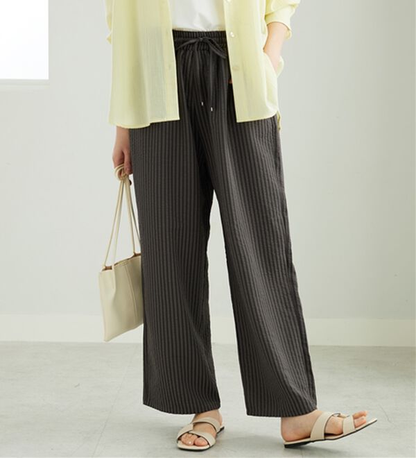 BELLUNA（ベルーナ）の「速乾！サッカー素材ドロストワイドパンツ（ワイドパンツ・ガウチョ）」｜チャコールグレー