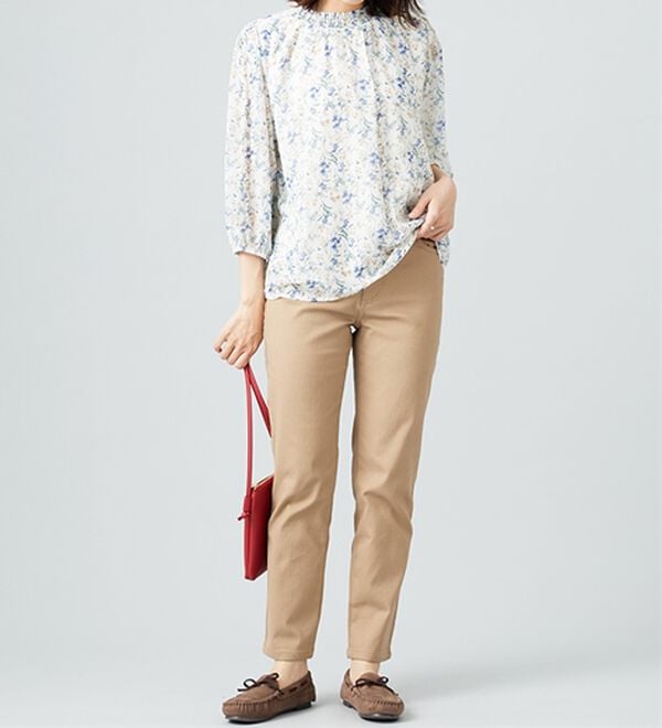 BELLUNA（ベルーナ）の「シフォン素材シャーリング使いブラウス（ブラウス）」｜詳細画像