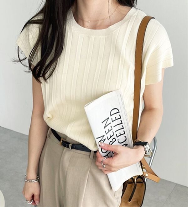 GeeRA（ジーラ）の「プリーツ編フレンチスリーブリブトップス（ニット・セーター）」｜詳細画像