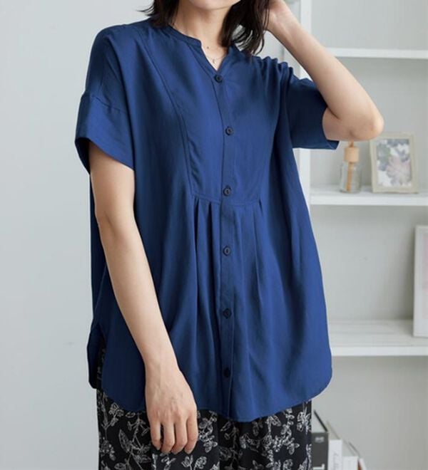 BELLUNA（ベルーナ）の「麻調素材タック使いシャツチュニック（ブラウス）」｜詳細画像