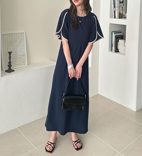 GeeRA（ジーラ）の「スリット入りフレアースリーブワンピース（その他ワンピース）」｜詳細画像