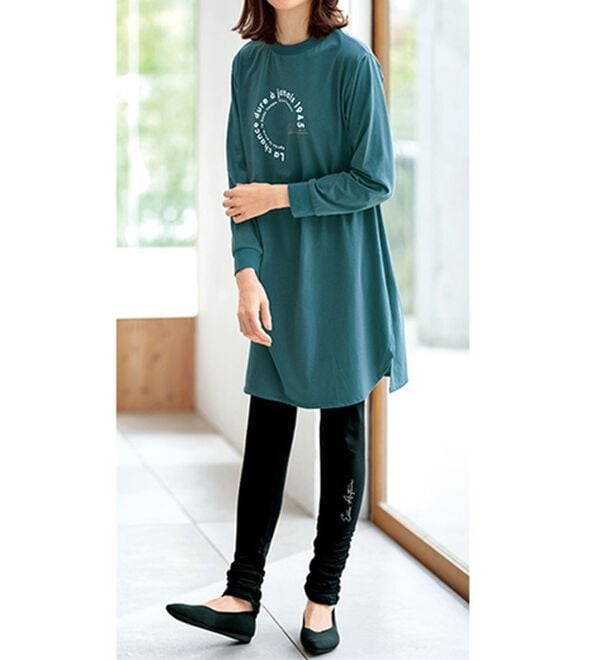 BELLUNA（ベルーナ）の「＜ＥＬＬＥ　Ａｃｔｉｖｅ＞サラリ快適ロゴチュニックワンピース（チュニックワンピース）」｜詳細画像