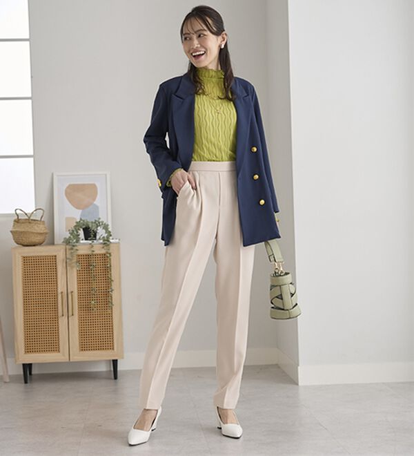 BELLUNA（ベルーナ）の「すっきり見えタックテーパードパンツ（フルレングスパンツ）」｜詳細画像