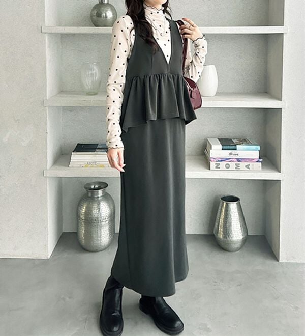 GeeRA（ジーラ）の「【再入荷】楽ちん！ペプラムジャンパースカート（ジャンパースカート）」｜詳細画像