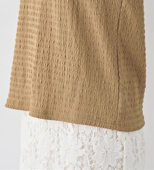 alotta（アロッタ）の「着映えジャカード素材パフ袖ゆるトップス（カットソー）」｜詳細画像