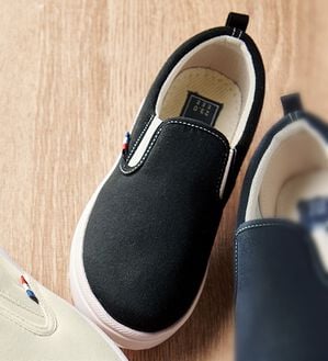 「Ｒｅｄ　Ｐｉｎｅ（レッドパイン）　はっ水スリッポンスニーカー（スリッポン）」｜ブラック