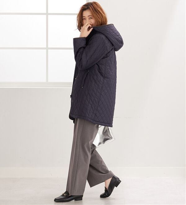 BELLUNA（ベルーナ）の「パイピング使い細見えキルトデザインコート（ロングコート）」｜詳細画像