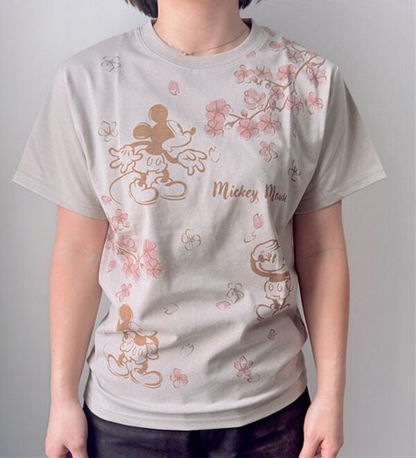 BELLUNA（ベルーナ）の「＜Disney＞【ミッキー】桜柄プリントTシャツ（Tシャツ）」｜詳細画像