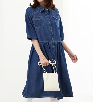 BELLUNA（ベルーナ）の「【Ｌａｇｒｉｌｕａ】ギャザー使いデニムシャツワンピース（シャツワンピース）」｜詳細画像