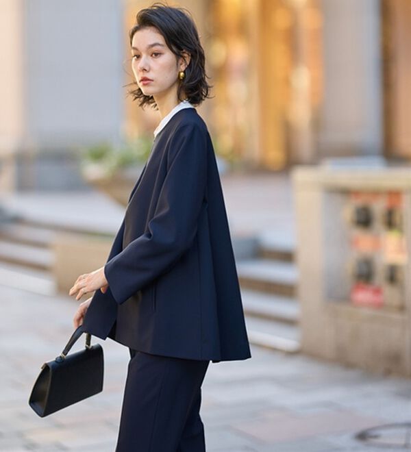 GeeRA（ジーラ）の「【２点セット】フレアーラインジャケットセットアップスーツ（パンツスーツ）」｜詳細画像