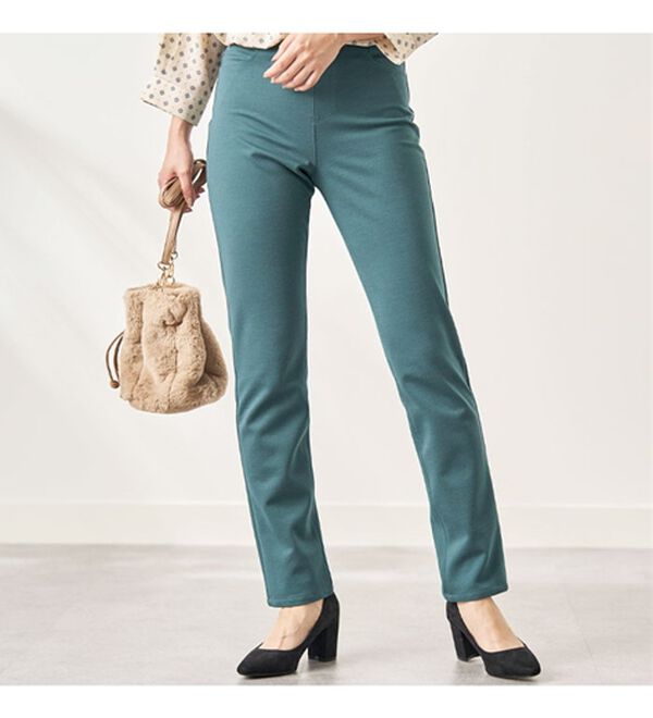 BELLUNA（ベルーナ）の「防風&times;ストレッチ素材ストレートパンツ（フルレングスパンツ）」｜詳細画像