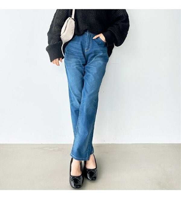 GeeRA（ジーラ）の「美脚シルエットテーパードデニムパンツ（テーパードパンツ）」｜詳細画像