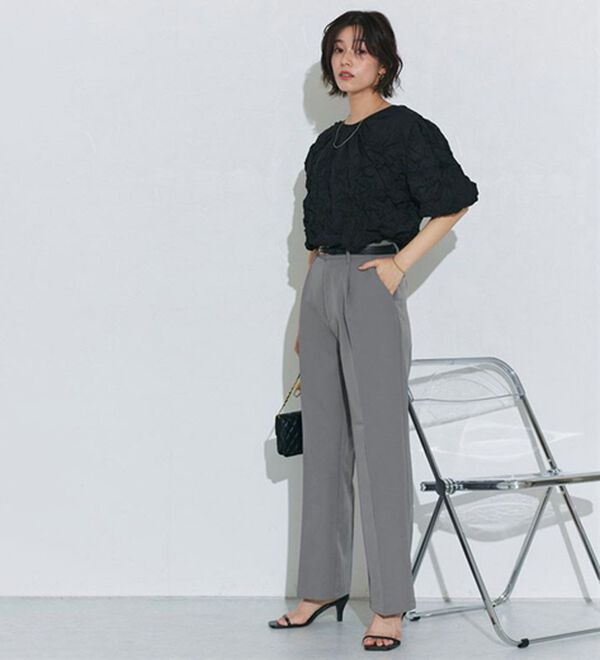 Pierrot（ピエロ）の「スタイルアップセンタープレスパンツ（フルレングスパンツ）」｜詳細画像