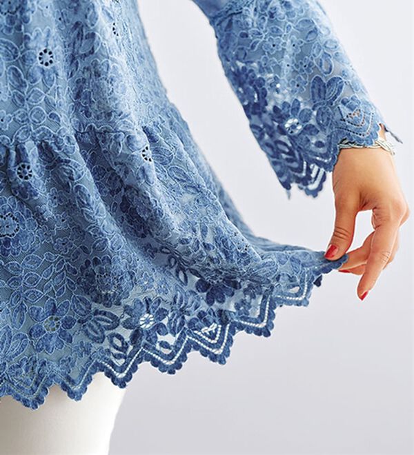 BELLUNA（ベルーナ）の「華やかレース切替ニットチュニック（チュニック）」｜詳細画像