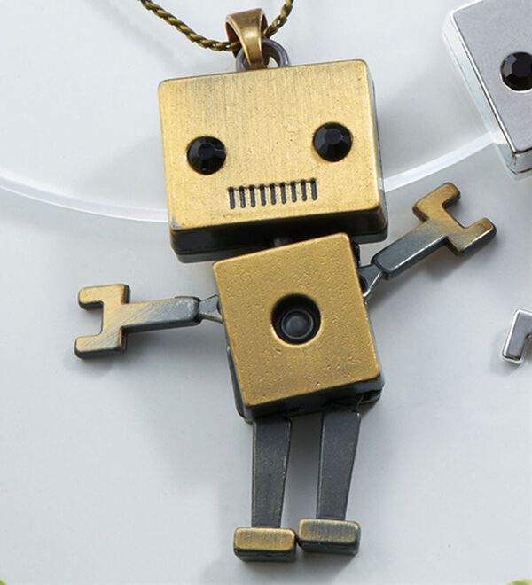 BELLUNA（ベルーナ）の「ロボットモチーフペンダント（ネックレス・ペンダント）」｜アンティークゴールド