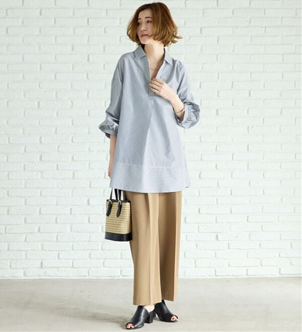 BELLUNA（ベルーナ）の「麻調素材袖タックデザインシャツチュニック（チュニック）」｜詳細画像