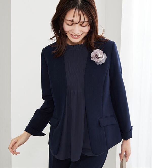 BELLUNA（ベルーナ）の「【新色追加】〈セレモニースタイル〉細プリーツデザインブラウス（ブラウス）」｜ネイビー