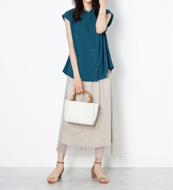 BELLUNA（ベルーナ）の「ギャザー使いフレンチスリーブブラウス（ブラウス）」｜詳細画像