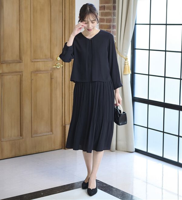 BELLUNA（ベルーナ）の「＜セレモニースタイル＞プリーツデザインワンピ―ス（フォーマルワンピース）」｜詳細画像