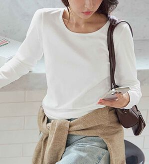 CHAN ME（チャンミ）の「ラウンドネックＴシャツ（Tシャツ）」｜詳細画像