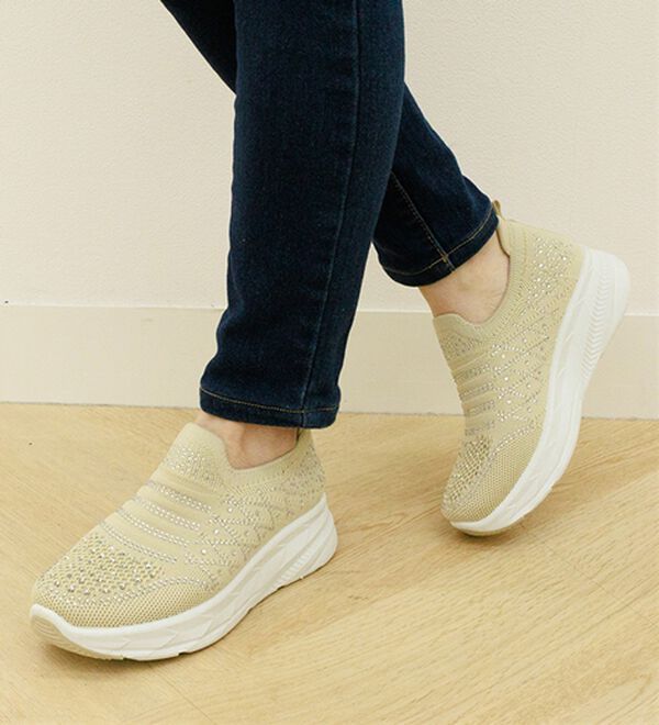 BELLUNA（ベルーナ）の「きらめきビジューニットスニーカー（スニーカー）」｜詳細画像