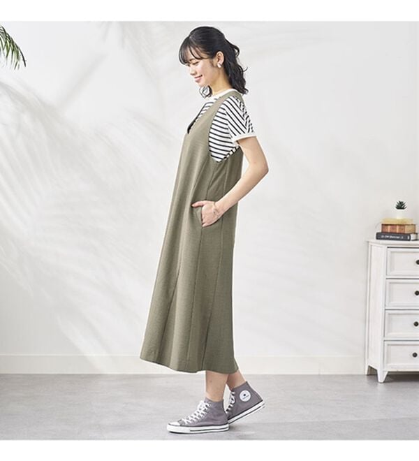 BELLUNA（ベルーナ）の「サラリ麻調素材Ｖネックジャンパードレス（ジャンパースカート）」｜詳細画像