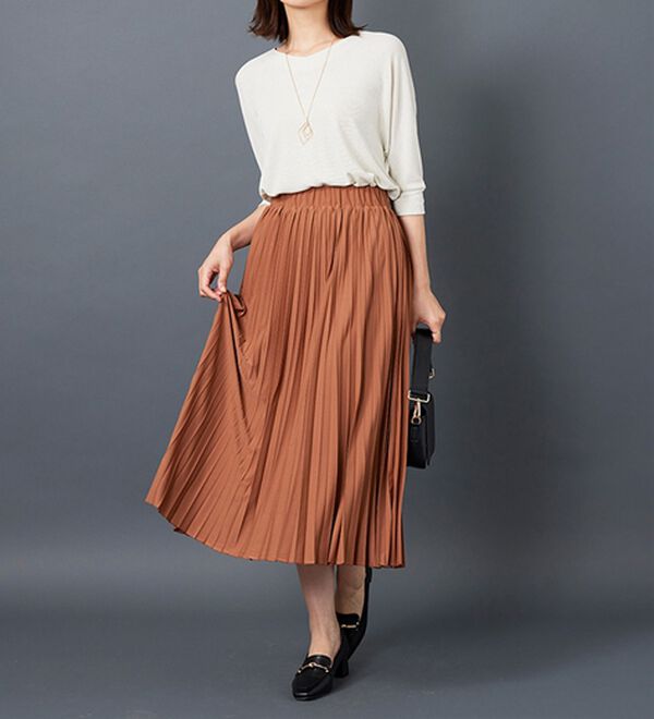 BELLUNA（ベルーナ）の「ラメ調ドルマンプルオーバー（カットソー）」｜詳細画像