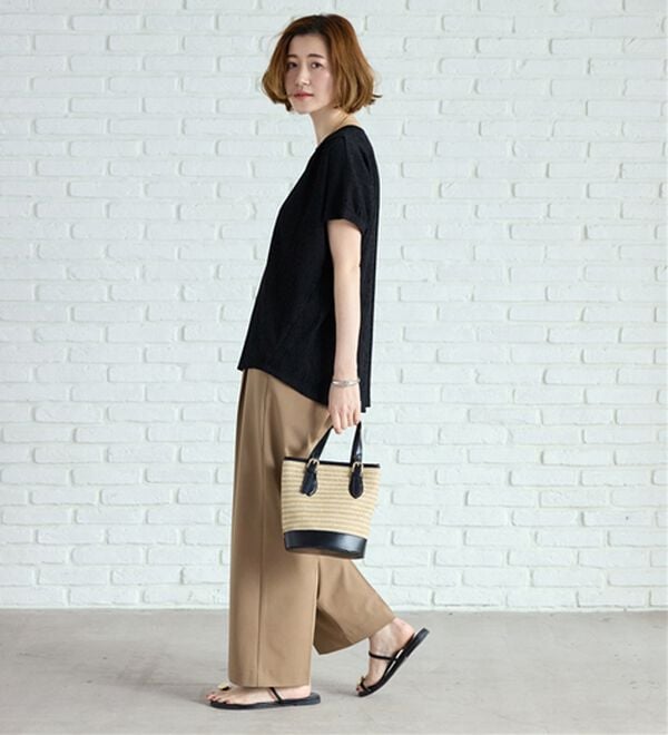 BELLUNA（ベルーナ）の「楊柳素材ドルマンプルオーバー（カットソー）」｜詳細画像